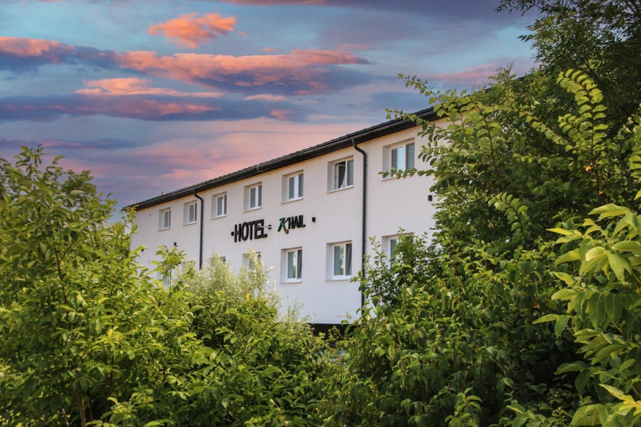 Hotel Khail Maria Lanzendorf ภายนอก รูปภาพ